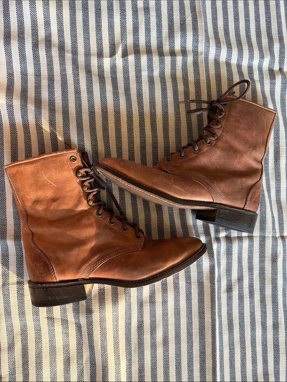 Vintage Laredo Chestnut Brown Leather Lace-Up Women's Boots
